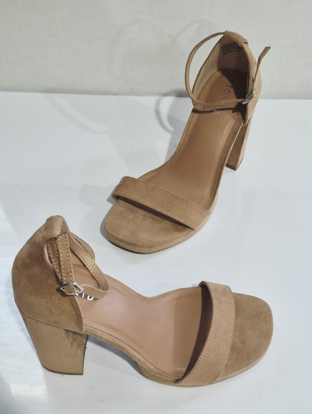 TORRID Women's Suede Tan Ankle-Strap Block Heel Platform Sandals Size 9.5WW